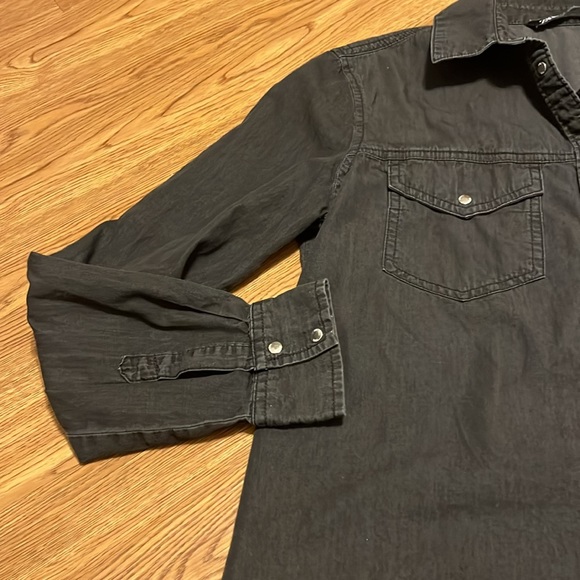 ZARA Women's Distressed Western Shirt Long Sleeves Metal Snaps Black Size Medium - Picture 6 of 7